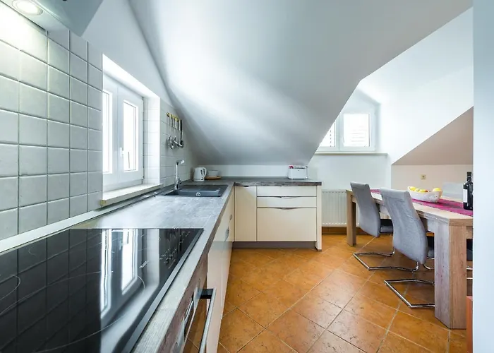 The Hillside Apartmán